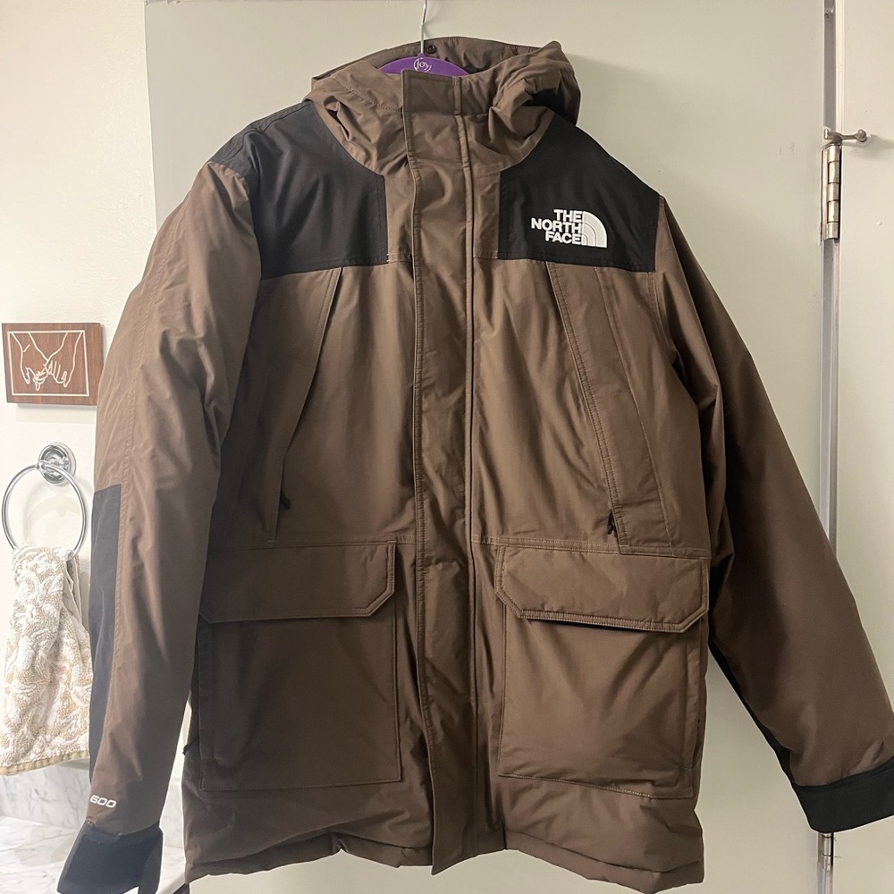 The North Face Men's McMurdo Parka - Brown and Black Ski Jacket - Men’s Medium